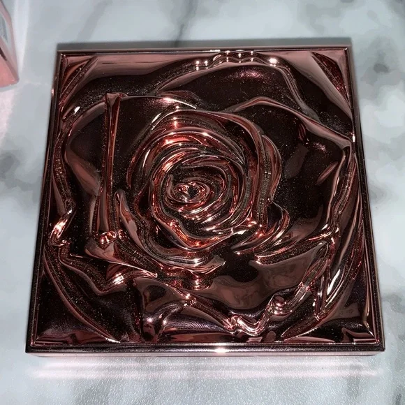 SMASHBOX + VLADA Gilded Rose Petal Metal Highlighter